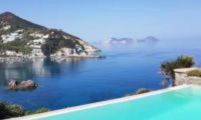 Le Forna Villa | Maridea Ponza -La Caletta Villa with swimming pool and private access to the sea