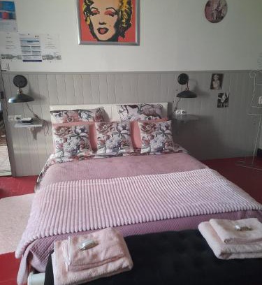 Briare House | Marie-Claire la grillade
