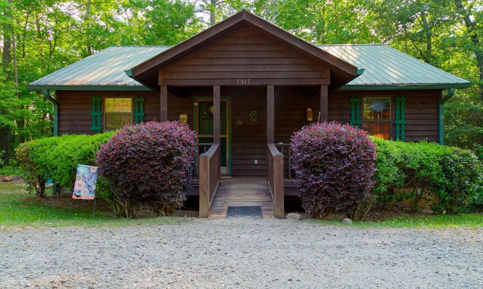 Sautee Nacoochee Cabin | Marilee Cottage | A German-Inspired Hillside Retreat