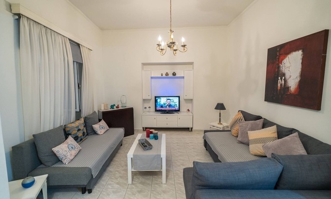 Nikaia Apartment | Marina Apartment Cozy, Spotless, AC, WiFi