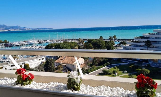 Villeneuve Loubet Beach Apartment | Marina Baie des Anges Enchanting sea view between Nice and Cannes Appt sleeps 4