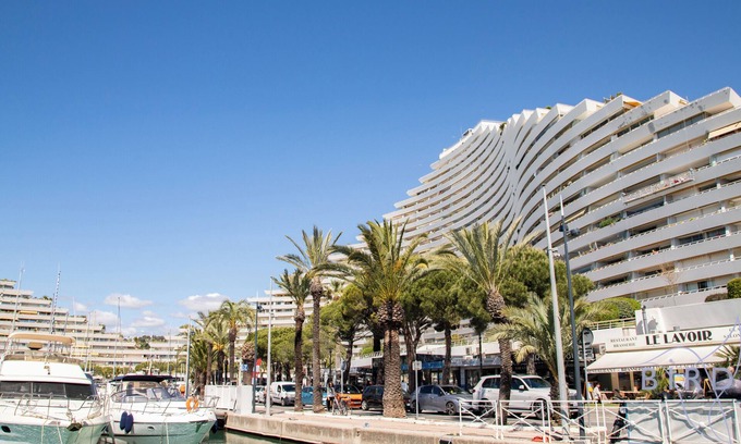 Villeneuve Loubet Beach Apartment | Marina Baie des Anges Ducal SEA VIEW A/C
