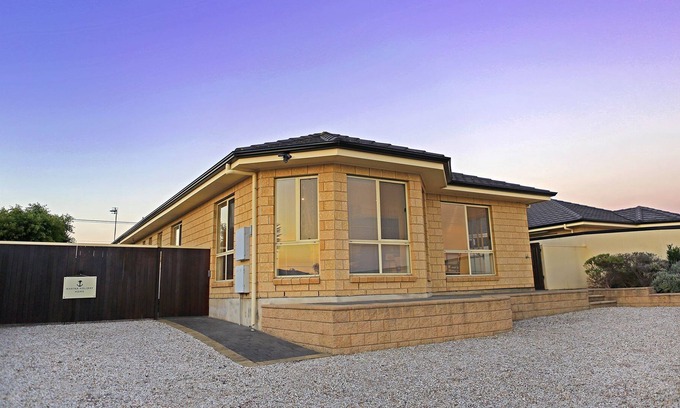 Port Lincoln House | Marina Holiday Home - Port Lincoln South Australia - "Your Home Away From Home"