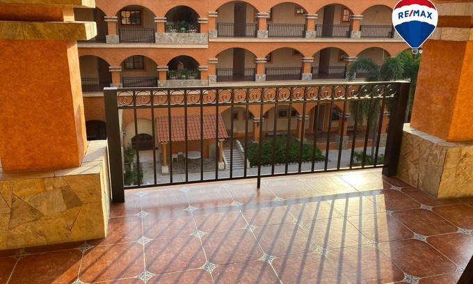 Crucecita Condo | Marina Park Condo 2 bed 2 bath 3 min from the beach.