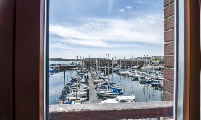 Milford Haven Apartment | Marina View - 3 Bedroom Apartment - Milford Marina