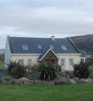 Cahirciveen House | Marina View - Cahersiveen