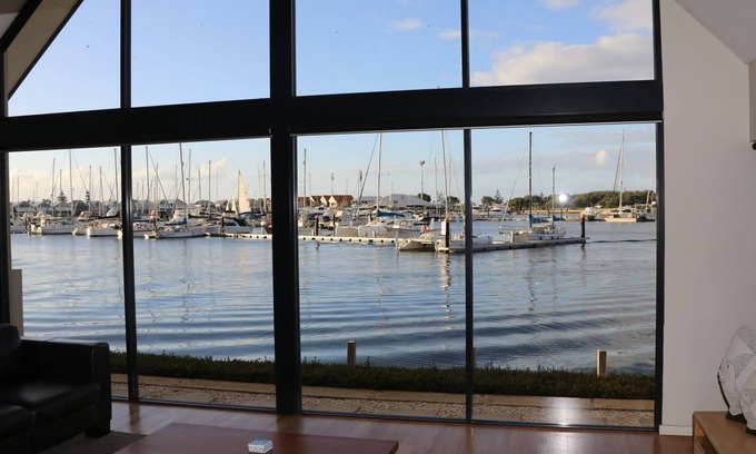 Geographe House | Marina Vista: Your Perfect Coastal Getaway