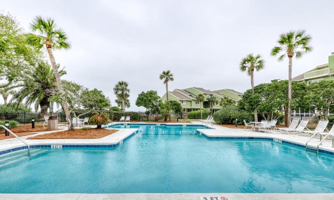 Pelican Bay Villa | Mariner's Walk 8-E