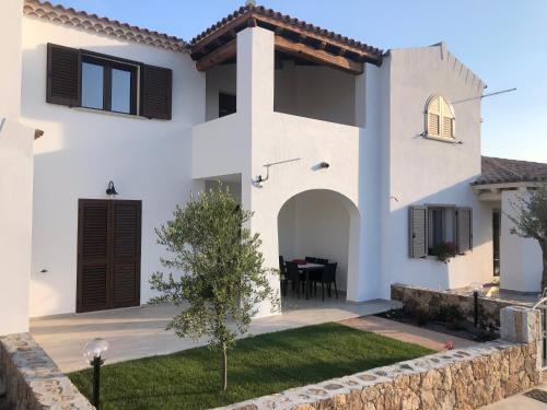Tanaunella Apartment | Mario House