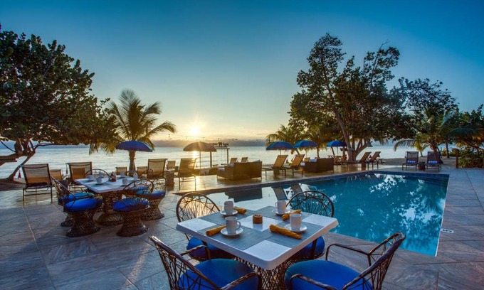 Placencia Hotel | Mariposa Belize Beach Resort