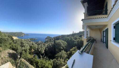 Lakones Apartment | Mariza's View House