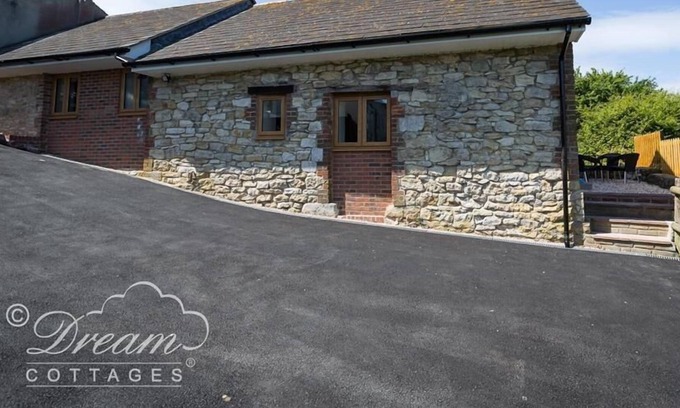Wyke Regis Cottage | Markham Cottage