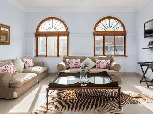 Sea Point Apartment | Marlborough Mansions