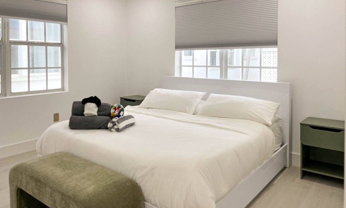 South Pointe Condo | Marley SoFi: Walk to beach, 3 Beds, Heated POOL