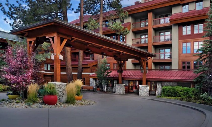 Lakeside Park Resort | Marriott Grand Residences Luxury 1BD - Ski Week/President Day week