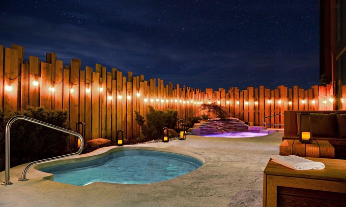 Fallsview Hotel | Marriott Niagara Falls Fallsview Hotel & Spa