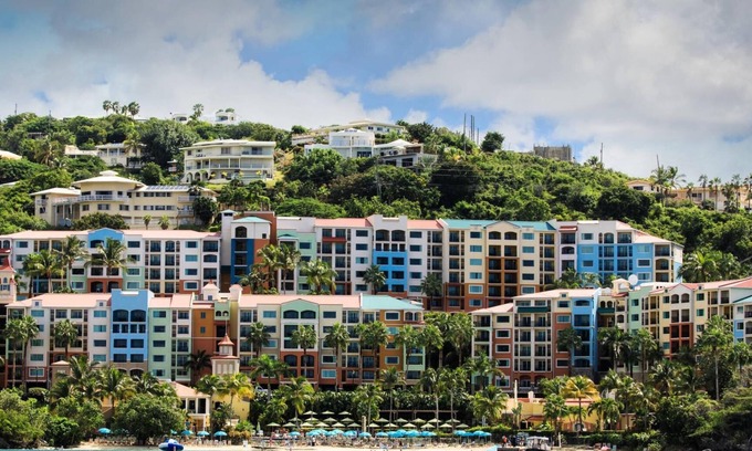Estate Bakkero Resort | Marriott's Frenchman's Cove-2 Bedroom villa on the beach with full resort access