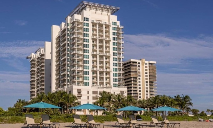 Singer Island Resort | Marriotts Oceana Palms, a 2 bedroom at a nice resort at Riviera Beach.