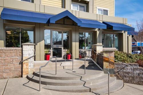 Bainbridge Island Hotel | Marshall Suites Bainbridge Island, SureStay Collection by BW