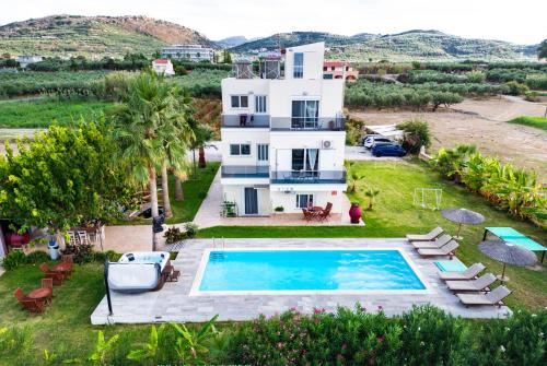 Nopigia Apartment | Martimi Apartments - 200M from Drapanias Beach - Pool - Hot Tub - Sauna - BBQ