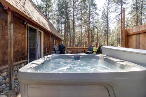Sisters House | Martingale Lodge