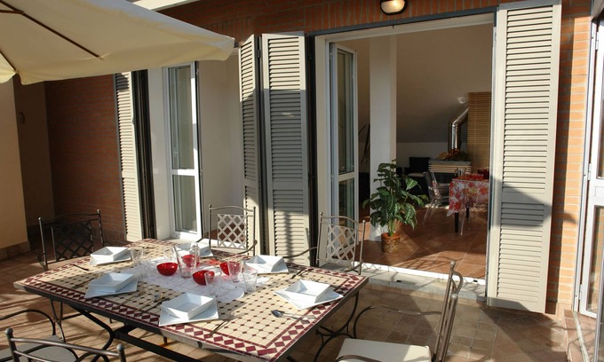 Intra Apartment | Martini Symphony