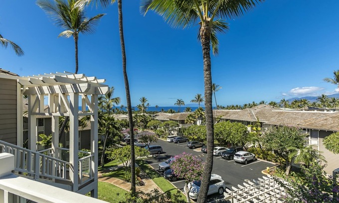 Wailea Condo | Marvel at picturesque Views From This Premier Hawaiian Retreat!