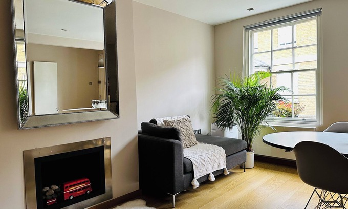 Bryanston and Dorset Square House | MARVELLOUS MARYLEBONE 2 BED TOWNHOUSE. PERFECT CENTRAL LOCATION