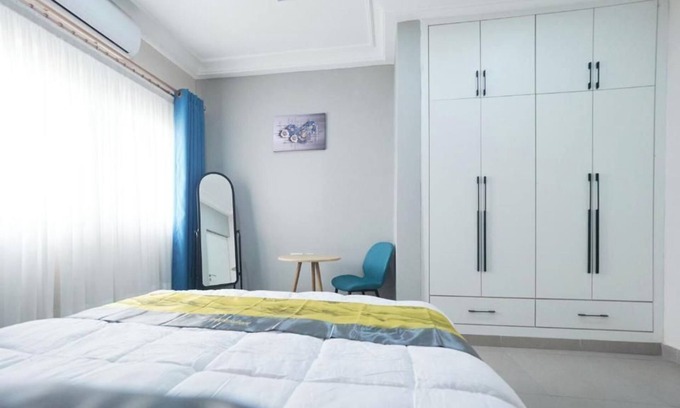 Achimota Apartment | Marvelous 4-bedroom apartment in Achimota with AC