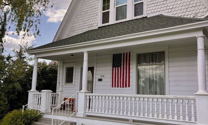 Montpelier House | Marvelous Victorian home in Montpelier! Just a quick drive to Bear Lake!