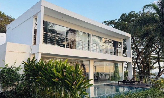 Senggigi Villa | Marvelous villa with bautifull sunset view in lombok
