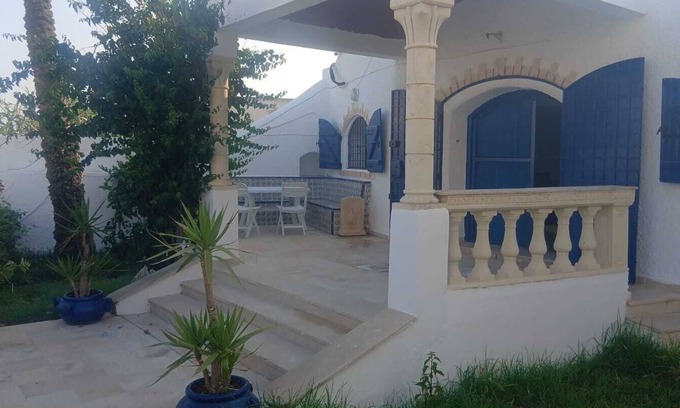 Menzel Temime Villa | Marvelous villa with AC in Manzil Tamim