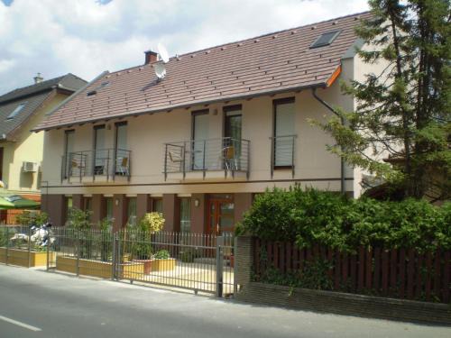 Heviz Apartment | Mary Apartmanház Hévíz
