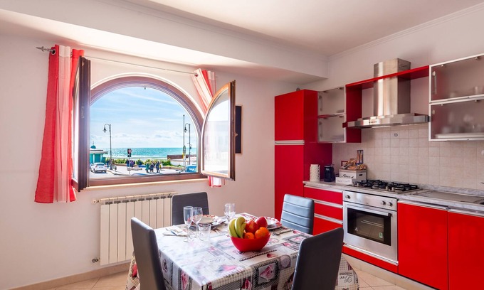 Nettuno Apartment | Mary Goretti Home Sea View