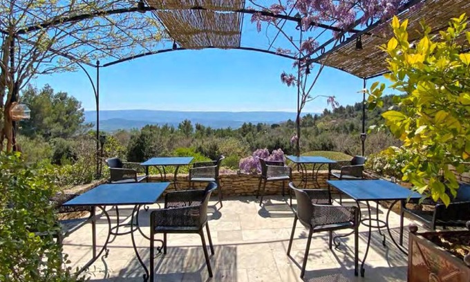 Murs Villa | Mas du LORIOT à Gordes avec vue exceptionnelle, 16 personnes