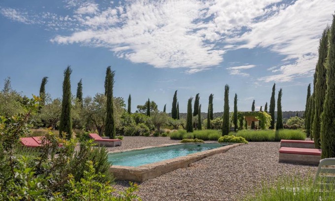 Queixas Villa | Mas Pla de Calabuig
