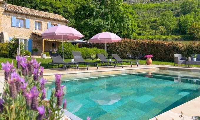 Tourrettes-sur-Loup House | Mas provençal avec piscine