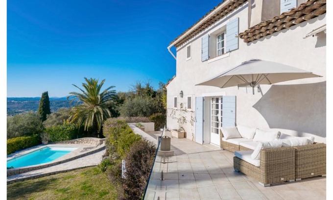 Mouans-Sartoux Villa | Mas Saint Antoine