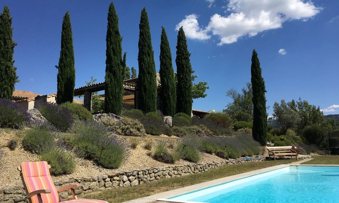 Le Poet-Sigillat House | Mas with heated pool & private tennis court sleeps 14