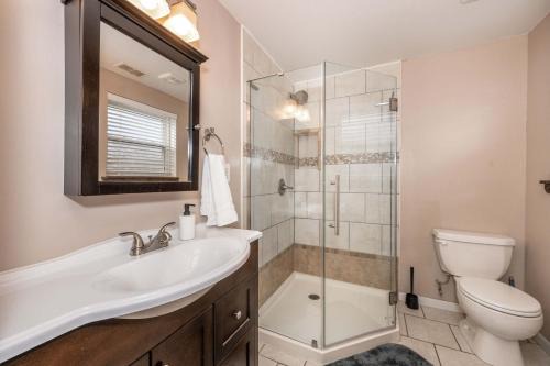 Mason House | Mason Marvel Luxe Stay with Pool and Hot Tub