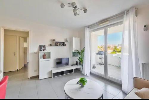 4th Arrondissement Apartment | MASSALIA FLAT Climatisé
