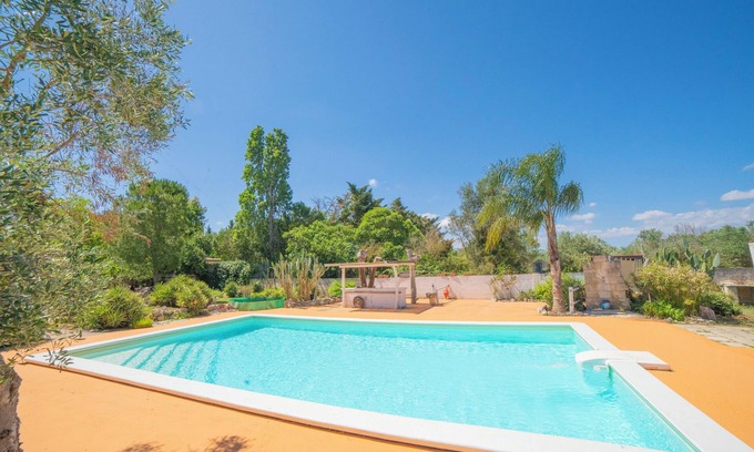San Donato di Lecce Villa | Masseria Le Palmentelle Pool And Garden, San Donato di Lecce, Italy