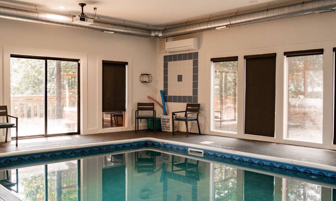 Pittman Center Cabin | Massive 6BR Mountain Home Views Pool and Double Hot Tubs