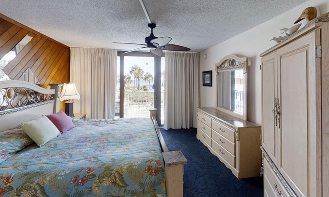 Gulf Lagoon Beach Condo | Master Bed Gulf View Covered Parking! Free Golf Everyday!