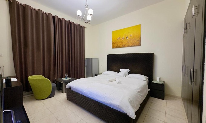 Barsha Heights House | Master Bedroom