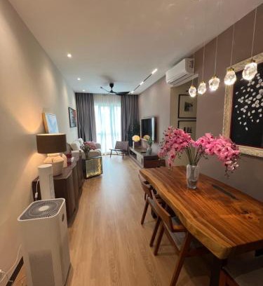 Gelugor Apartment | Master Bedroom only in Bayan Lepas