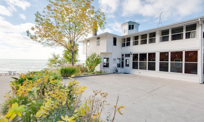 Covert House | Master Lodge at Palisades Park - Front Row Lake Views, Sleeps up to 20