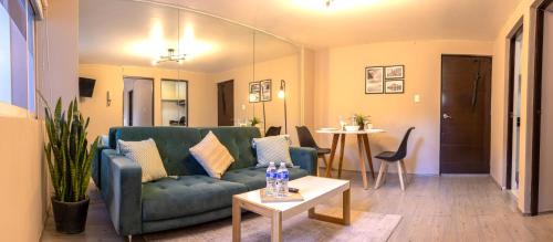 Zona Rosa Apartment | Master Suite a few steps Reforma & US Embassy