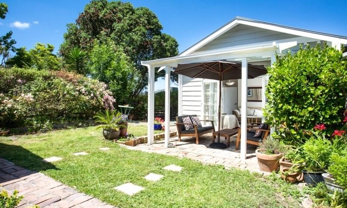 Matakana House | Matakana Village Chalet Cottage