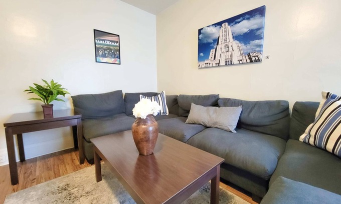 Bloomfield Apartment | Mathilda Street Trio - City View - 2 Queen Beds